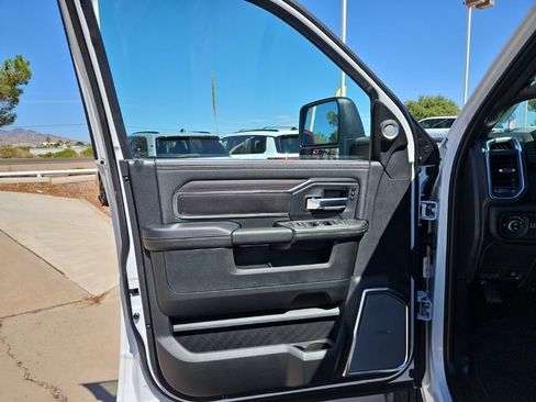 New 2026 RAM 3500 Laramie AWD/4WD image 12