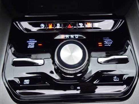 New 2026 Jeep Grand Wagoneer 4WD image 24