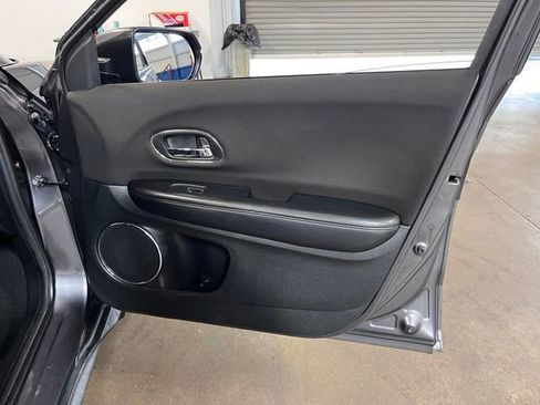 Used 2016 Honda HR-V EX image 12