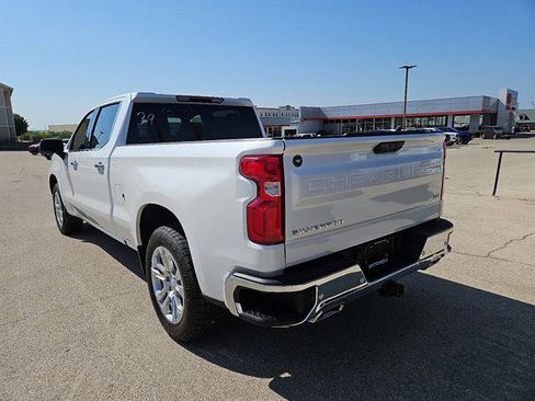 Used 2024 Chevrolet Silverado 1500 LTZ image 3
