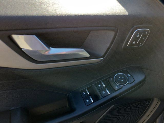 Certified 2022 Ford Escape SEL w/ Technology Package FWD image 22