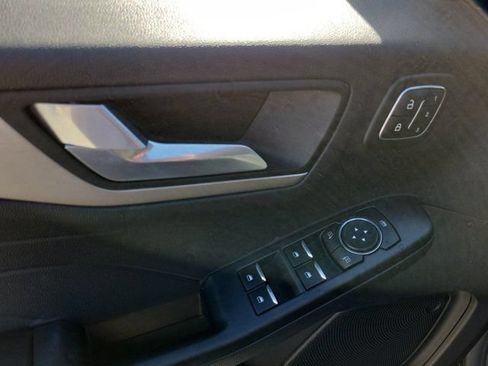 Certified 2022 Ford Escape SEL w/ Technology Package FWD image 22