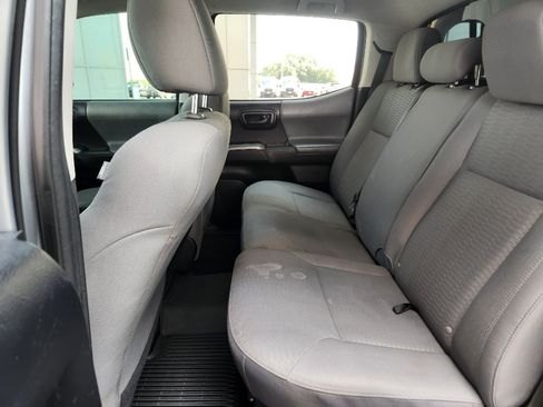 Used 2019 Toyota Tacoma SR5 AWD/4WD image 19