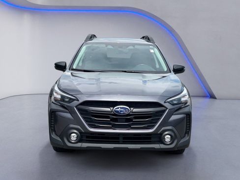 Used 2025 Subaru Outback Onyx Edition AWD/4WD image 8