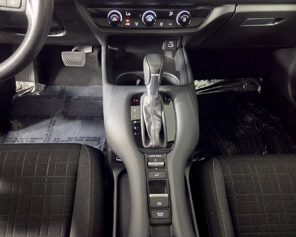 Used 2023 Honda HR-V LX image 33