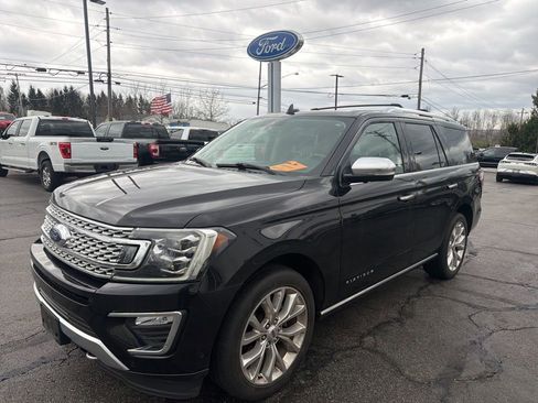Used 2019 Ford Expedition Platinum image 4