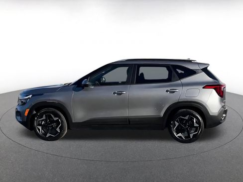 Used 2025 Kia Seltos S image 9