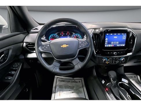 Used 2023 Chevrolet Traverse LT AWD/4WD image 6