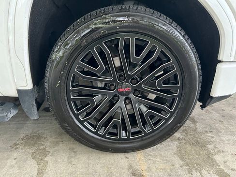 Used 2020 GMC Sierra 1500 Denali w/ Technology Package RWD image 24