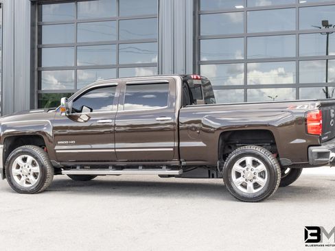 Used 2018 Chevrolet Silverado 2500 LTZ w/ Duramax Plus Package AWD/4WD image 5