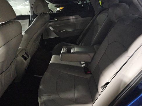 Used 2016 Hyundai Sonata Sport w/ Option Group 03 image 13