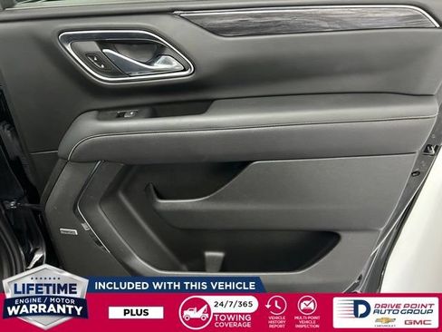 Used 2023 GMC Yukon XL SLT w/ SLT Premium Package AWD/4WD image 34
