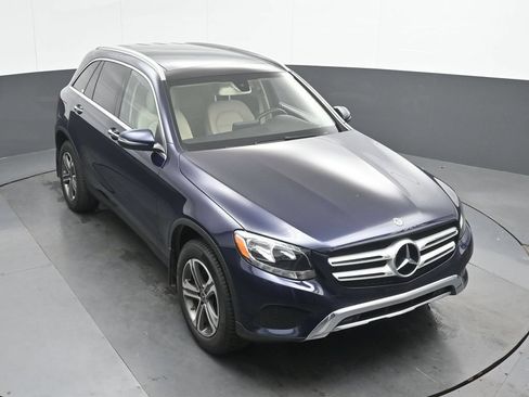 Used 2019 Mercedes-Benz GLC 300 4MATIC image 35