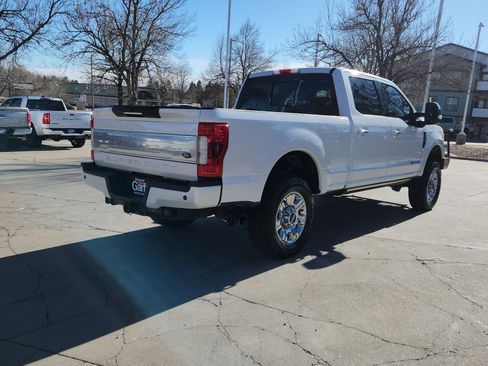 Used 2017 Ford F250 Platinum w/ Platinum Ultimate Package image 16