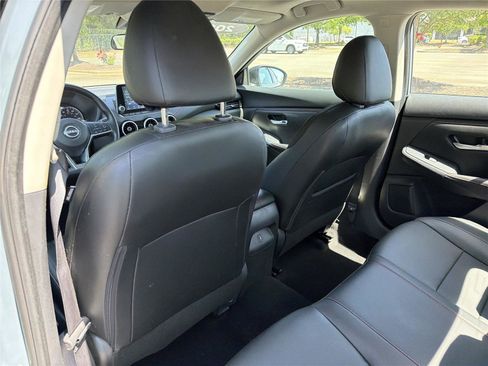 Used 2024 Nissan Sentra SR w/ SR Premium Package FWD image 22