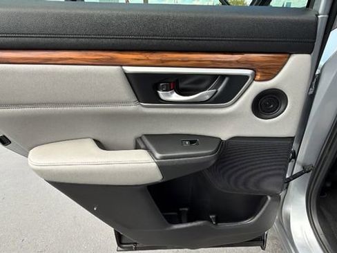 Used 2021 Honda CR-V Touring image 14