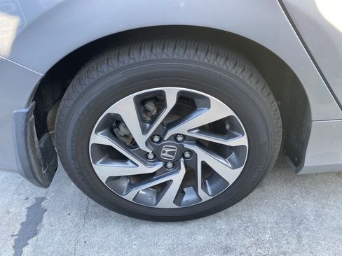 Used 2016 Honda Civic EX image 7