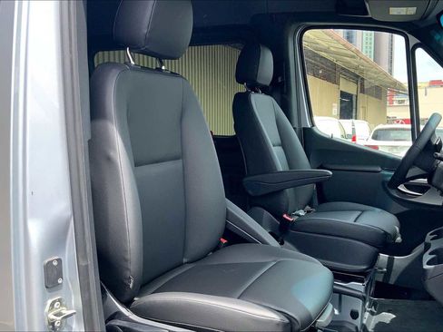 New 2025 Mercedes-Benz Sprinter 2500 image 2