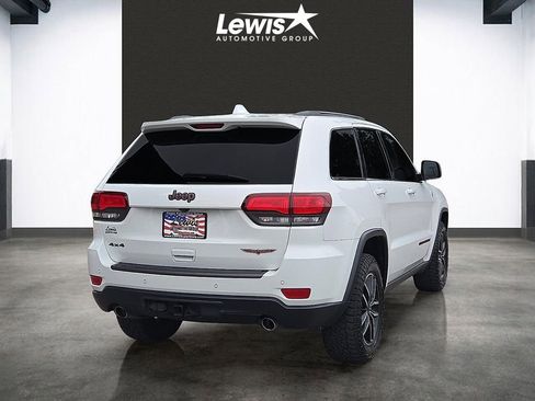 Used 2019 Jeep Grand Cherokee Trailhawk AWD/4WD image 4