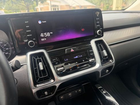 Used 2021 Kia Sorento SX AWD/4WD image 18