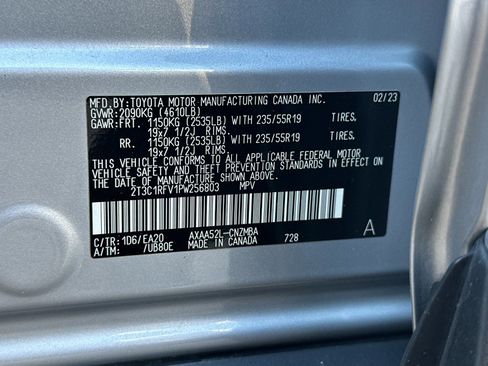 Used 2023 Toyota RAV4 XLE Premium image 35