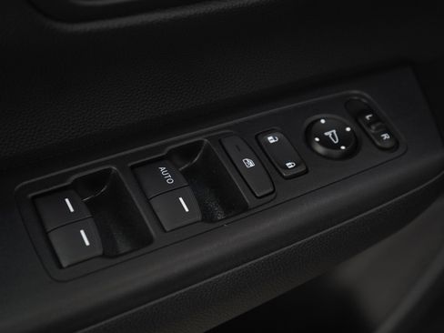 Used 2024 Honda CR-V LX image 21