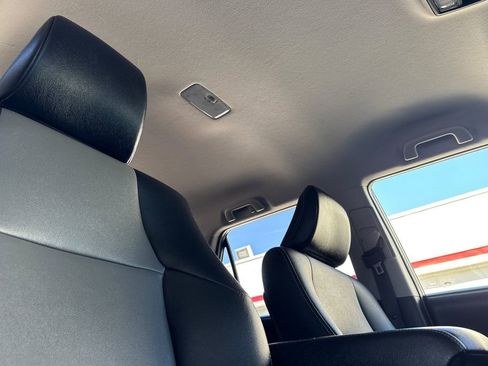 Used 2018 Toyota 4Runner SR5 Premium AWD/4WD image 17