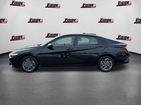 Used 2024 Hyundai Elantra SEL image 8