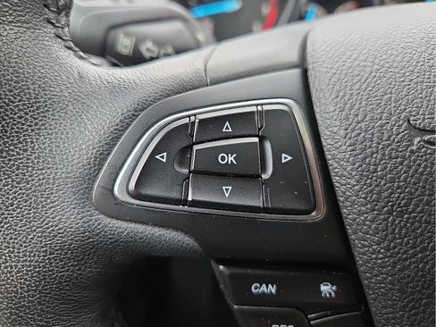 Used 2019 Ford Escape Titanium image 19