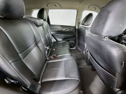 Used 2020 Nissan Rogue SV AWD/4WD image 39