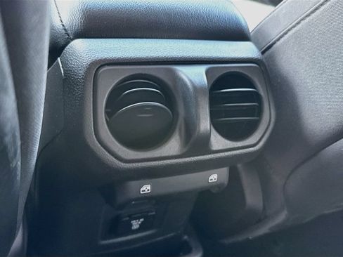 Used 2022 Jeep Wrangler Unlimited Rubicon 4xe w/ Safety Group AWD/4WD image 29