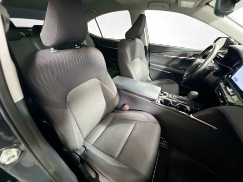 Used 2025 Toyota Camry LE FWD image 30