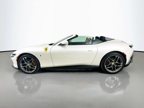 Used 2024 Ferrari Roma Spider RWD image 8
