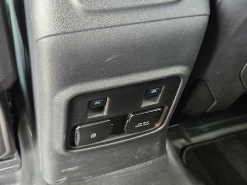 Used 2024 Ford Bronco Badlands AWD/4WD image 23
