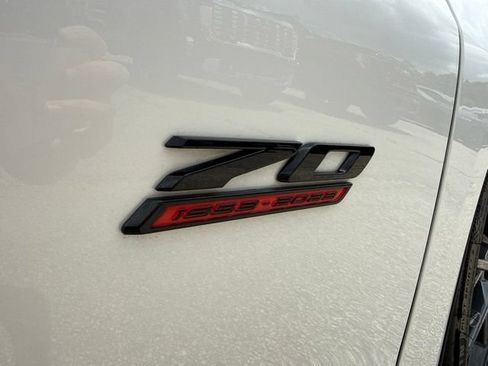 Used 2023 Chevrolet Corvette Stingray Premium Conv w/ Z51 Performance Package RWD image 10