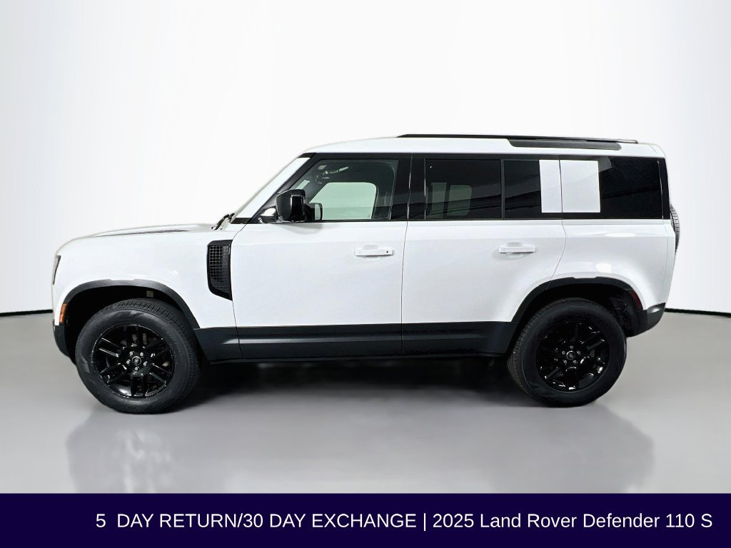 Used 2025 Land Rover Defender 110 S AWD/4WD image 4