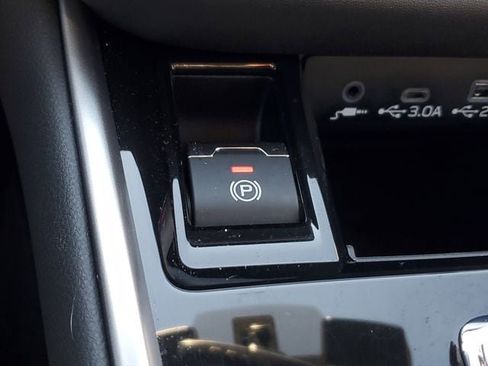 Used 2025 Subaru Outback Limited w/ Popular Package #2 image 32