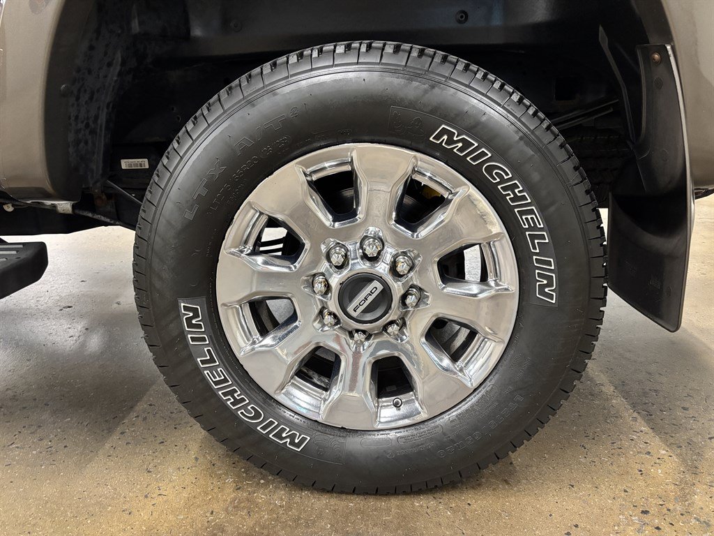 Used 2017 Ford F250 Lariat w/ Chrome Package AWD/4WD image 9