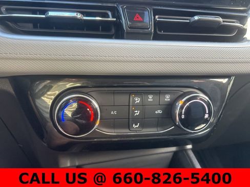 Used 2025 Chevrolet TrailBlazer LT image 17