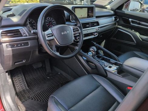Used 2022 Kia Telluride S FWD image 12