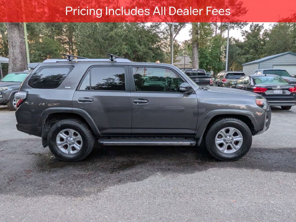 Used 2017 Toyota 4Runner SR5 Premium RWD image 4