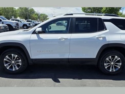 Used 2025 Chevrolet Equinox LT w/ Convenience Package II AWD/4WD image 1