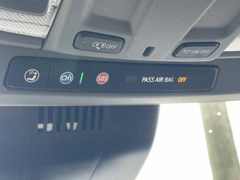 Used 2024 Chevrolet Silverado 2500 Custom w/ Custom Value Package image 31