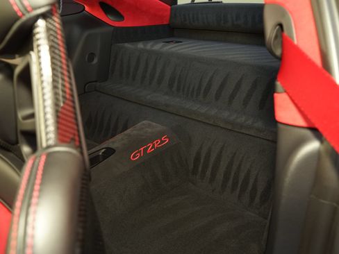 Used 2018 Porsche 911 GT2 RS RWD image 29