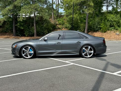 Used 2014 Audi S8 AWD/4WD image 6