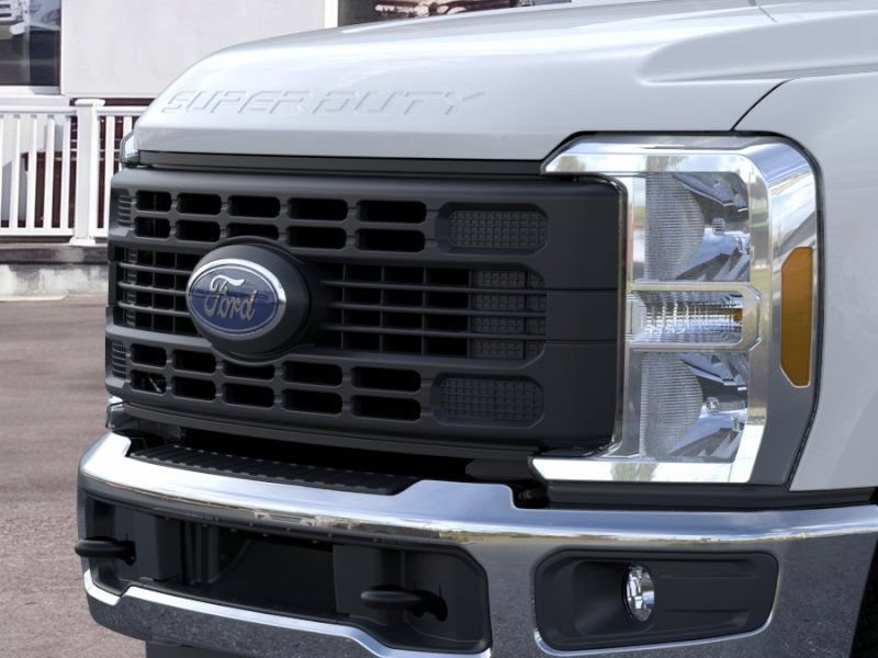 New 2026 Ford F350 XL w/ XL Chrome Package AWD/4WD image 17