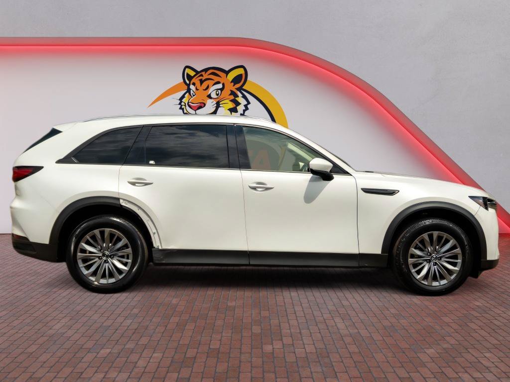 Used 2024 MAZDA CX-90 3.3 Turbo w/ Preferred Plus AWD/4WD image 4