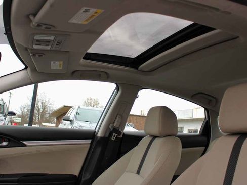 Used 2017 Honda Civic EX image 12