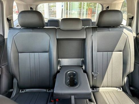 Used 2023 Volkswagen Tiguan SE FWD image 15