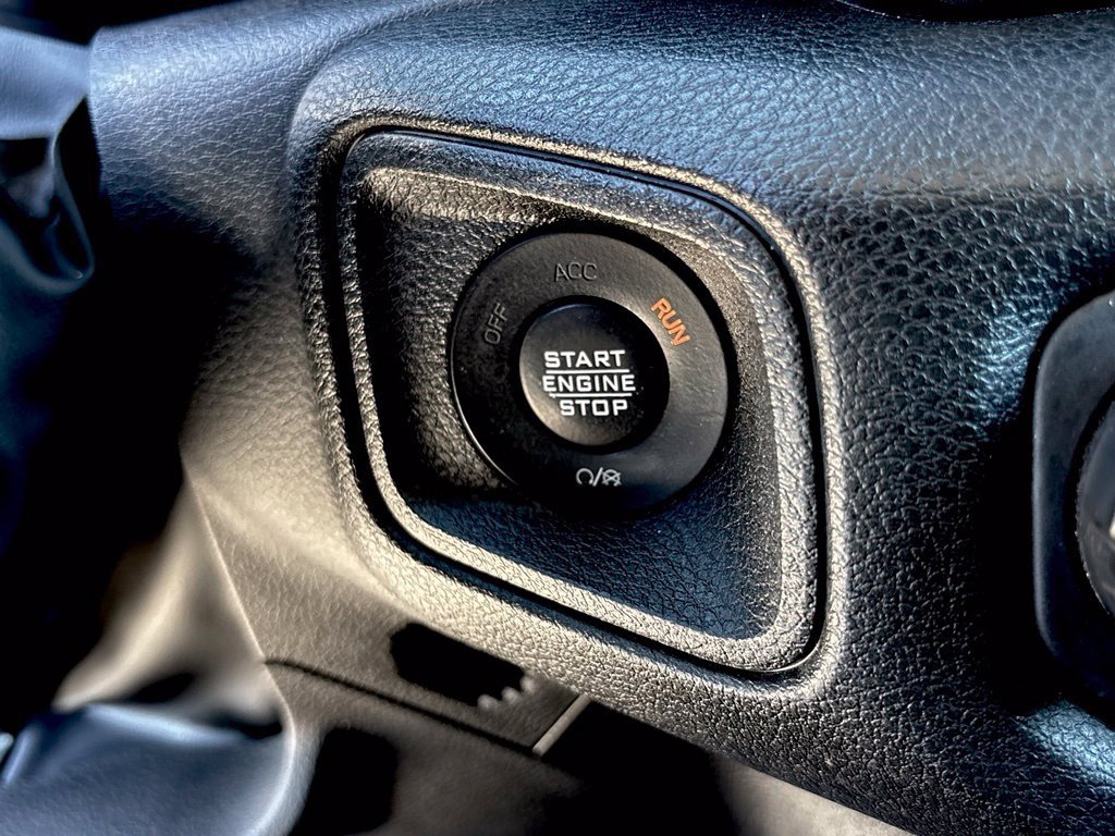 Certified 2024 Jeep Wrangler Unlimited AWD/4WD image 18